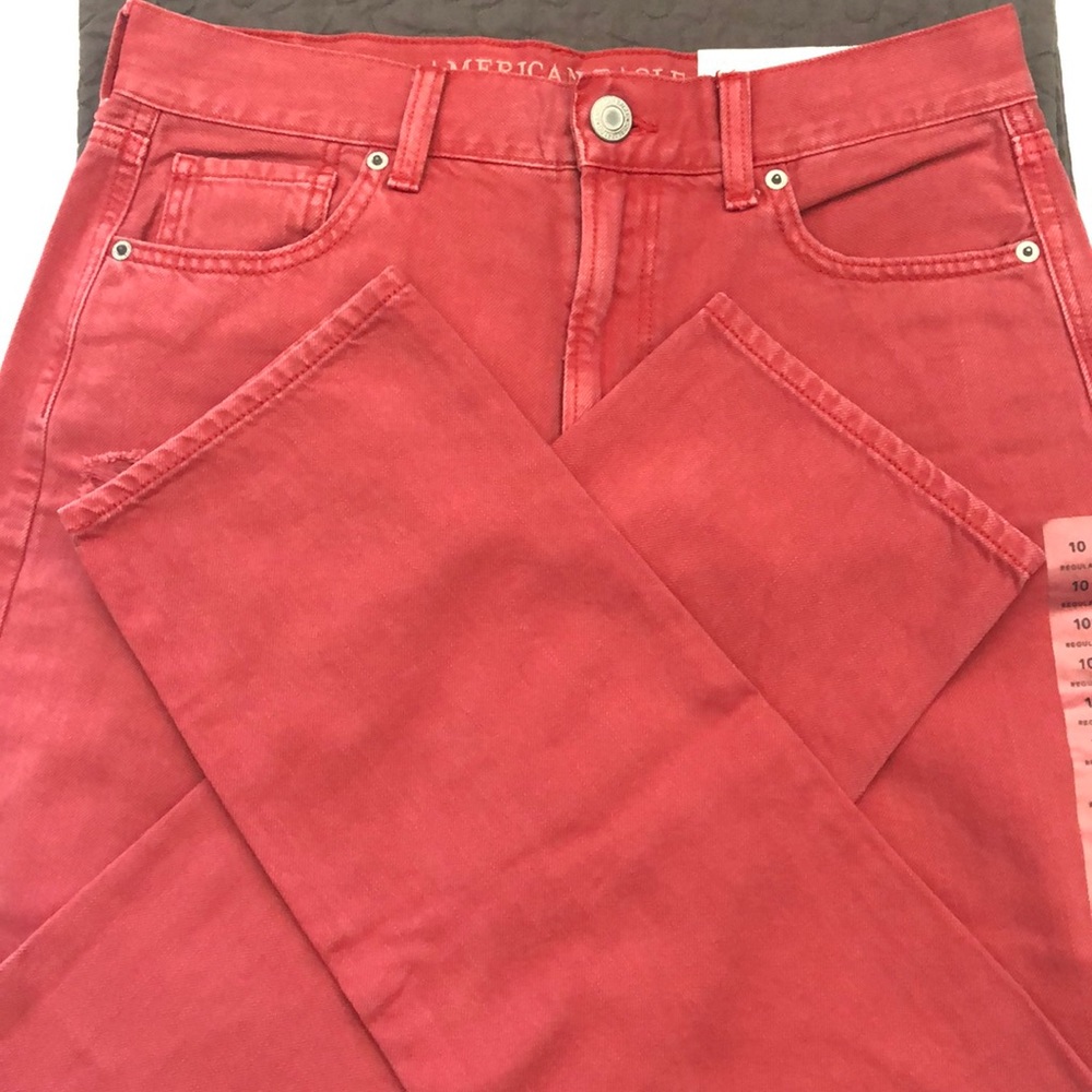 AE Mom Jean